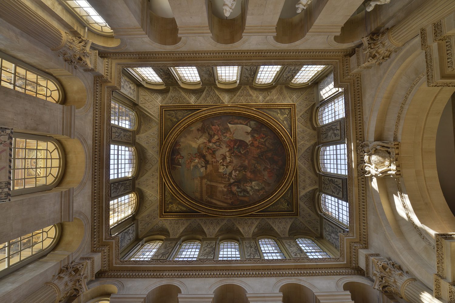 BlenheimPalace-Interior-Great-Hall-Ceiling